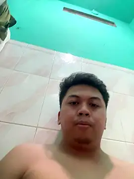 uyyumm online show from January 11, 4:39 am