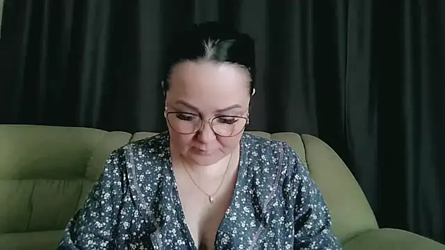 infinity loveliness online show from April 14, 8:42 am