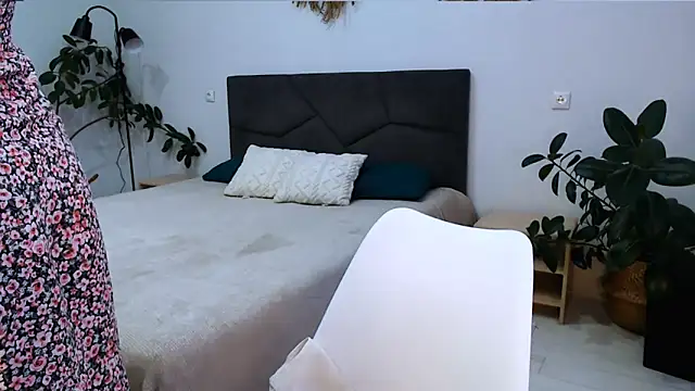 LOVELYBABY66 online show from April 2, 3:04 am