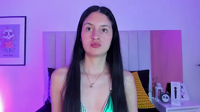 soffy hilltom online show from May 9, 11:37 am
