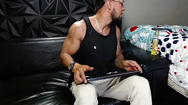 jacob bentley online show from January 17, 2:44 pm