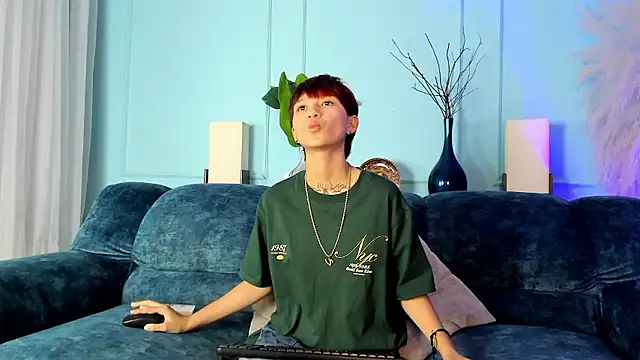 Jessi Suho online show from January 11, 7:52 pm