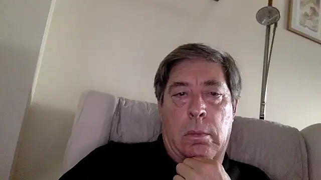 alfredo10011 online show from June 17, 2:29 pm