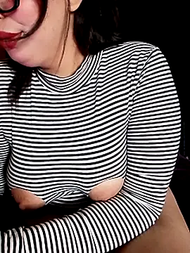 charmoutak nada online show from March 2, 11:22 pm