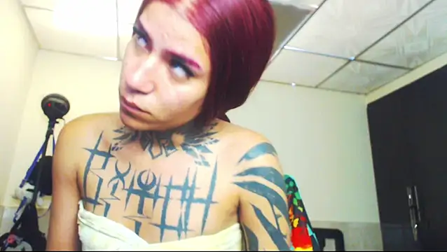 Snapshot of jazmin_wolf chatting on April 28, 1:05 pm jazmin wolf online show from April 28, 1:05 pm