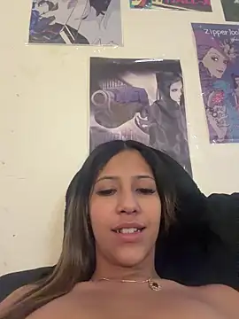 vicky bass  online show from January 15, 11:30 pm