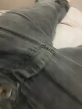 Snapshot of rolaaa2000 chatting on January 12, 1:33 am rolaaa2000 online show from January 12, 1:33 am