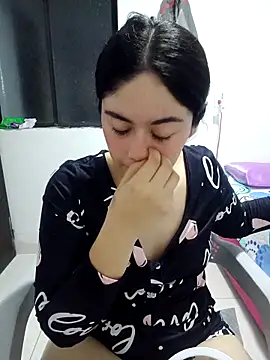 Snapshot of SweetAlbedo chatting on February 20, 3:36 am SweetAlbedo online show from February 20, 3:36 am