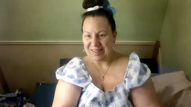 Snapshot of DallaStone chatting on October 4, 3:21 pm DallaStone online show from October 4, 3:21 pm