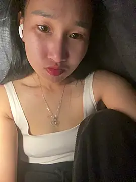 Snapshot of siorin_24 chatting on January 14, 1:28 pm siorin 24 online show from January 14, 1:28 pm