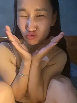 Snapshot of siorin_24 chatting on April 18, 6:01 pm siorin 24 online show from April 18, 6:01 pm
