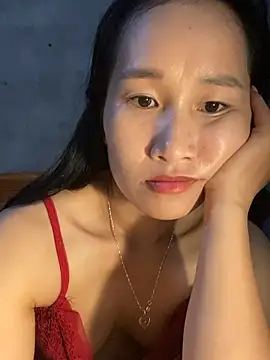 Snapshot of siorin_24 chatting on May 5, 8:11 am siorin 24 online show from May 5, 8:11 am