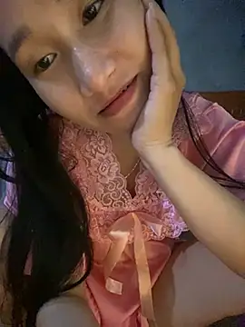 Snapshot of siorin_24 chatting on May 10, 7:02 am siorin 24 online show from May 10, 7:02 am