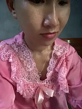 Snapshot of siorin_24 chatting on May 16, 5:37 am siorin 24 online show from May 16, 5:37 am