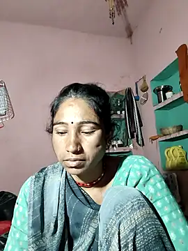 lodhi8080 online show from February 11, 11:32 pm