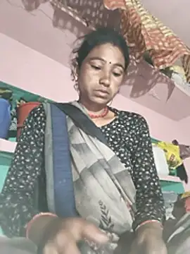 lodhi8080 online show from April 4, 10:18 pm