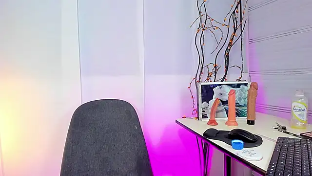 Sue blue online show from April 11, 2:38 am