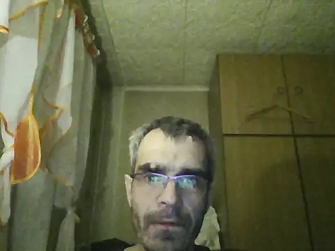 Gattuzoman85 online show from April 17, 8:45 pm