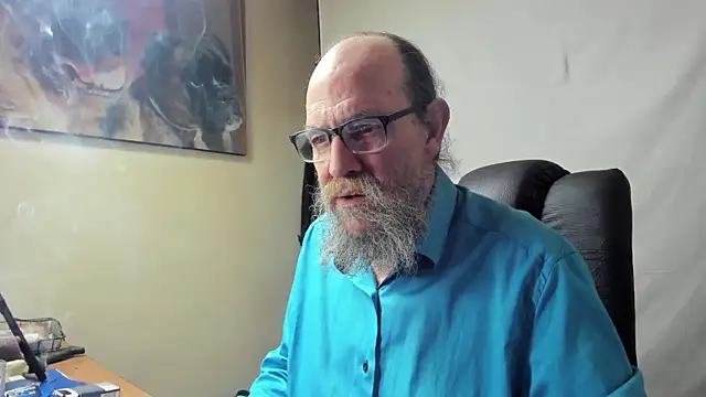 Uncle Hottie online show from January 16, 3:38 pm