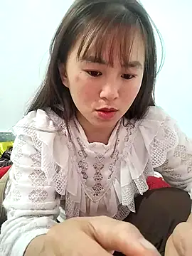 Snapshot of Sexy-girl123 chatting on February 5, 1:10 am Sexy-girl123 online show from February 5, 1:10 am