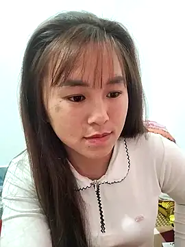 Snapshot of Sexy-girl123 chatting on February 12, 8:31 am Sexy-girl123 online show from February 12, 8:31 am