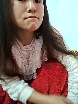 Snapshot of Sexy-girl123 chatting on February 12, 9:32 pm Sexy-girl123 online show from February 12, 9:32 pm