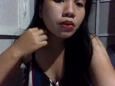 Snapshot of sweetprinces08 chatting on February 3, 12:21 pm sweetprinces08 online show from February 3, 12:21 pm