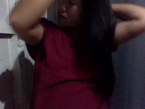 sweetprinces08 online show from April 4, 12:46 pm