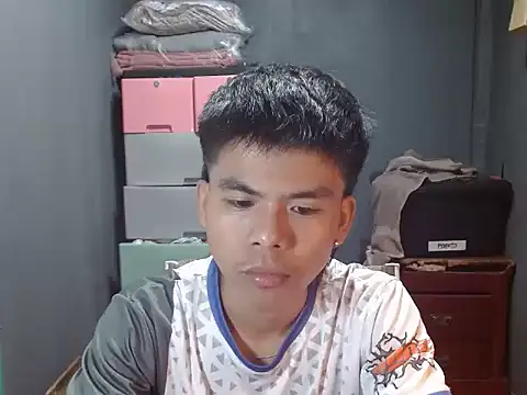Snapshot of pinoymonstercock_xx chatting on July 3, 2:34 pm pinoymonstercock xx online show from July 3, 2:34 pm