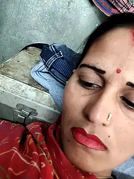 Bhavna8080 online show from May 22, 3:46 am
