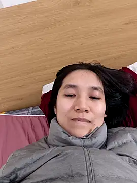 Snapshot of Shulee- chatting on January 17, 5:23 am Shulee- online show from January 17, 5:23 am