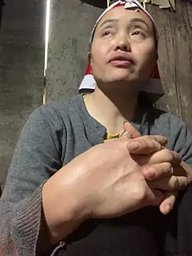 hinicky-0 online show from February 19, 2:40 am