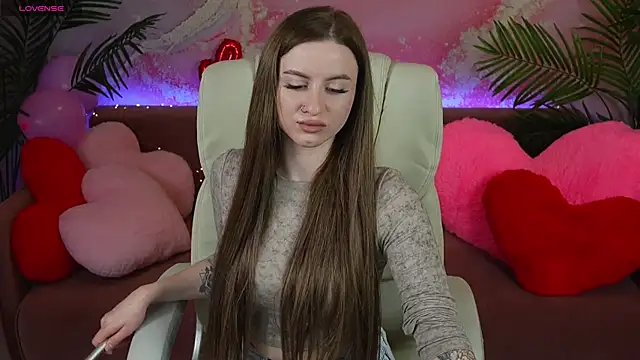 AlexaFleur online show from February 20, 1:55 pm