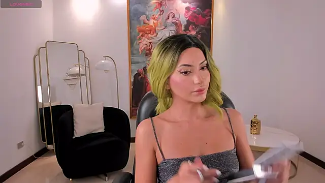 KayraLanne online show from April 17, 4:04 am