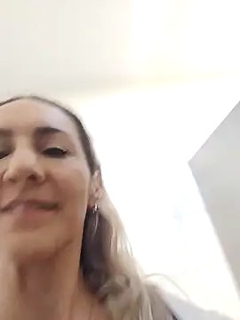 Monita Med online show from April 8, 1:44 pm