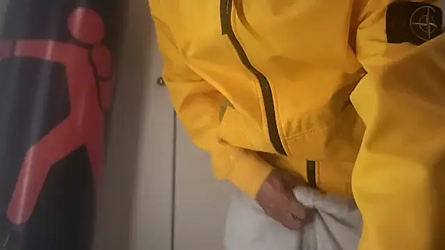 Snapshot of JSYMON chatting on February 17, 12:07 am JSYMON online show from February 17, 12:07 am