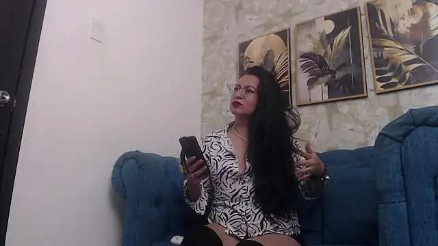 Snapshot of Helen_Novoa chatting on February 11, 6:35 pm Helen Novoa online show from February 11, 6:35 pm
