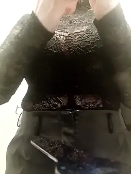 Danijela123 online show from January 16, 6:45 pm