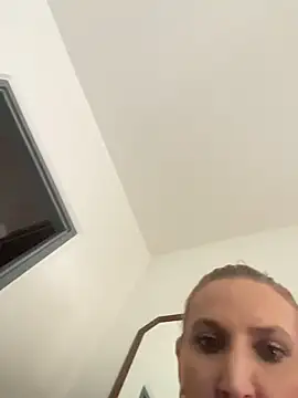 Danijela123 online show from April 18, 6:06 am