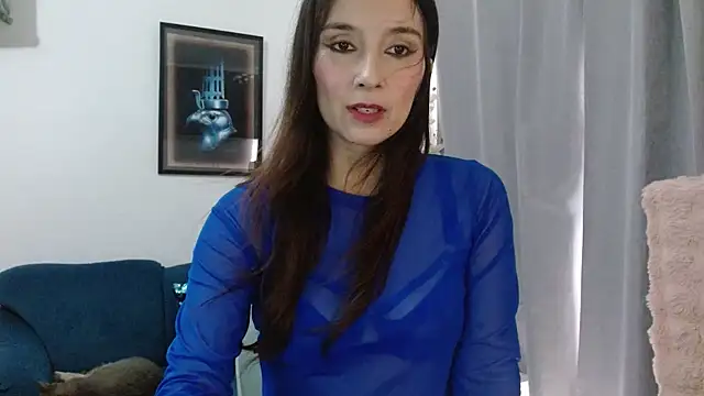 Almaglow  online show from May 27, 5:21 pm