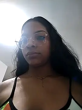 KATALINA SANTANA  online show from March 1, 11:40 pm