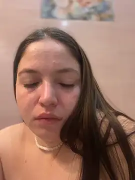 AlexaYvonne online show from February 14, 2:08 am