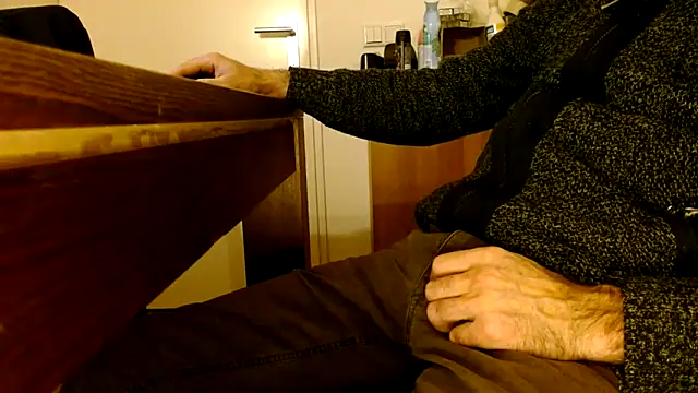 Snapshot of 055Turk chatting on February 10, 6:28 am 055Turk online show from February 10, 6:28 am