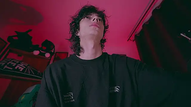 Olliver   y online show from February 4, 2:28 am