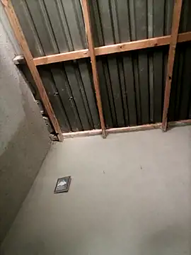 Snapshot of DaMike10 chatting on February 20, 6:26 am DaMike10 online show from February 20, 6:26 am