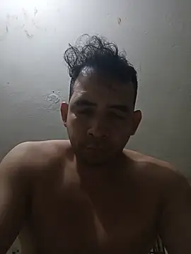 paladito01 online show from May 17, 5:16 am