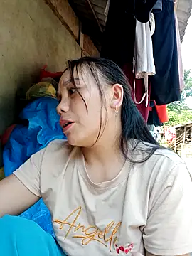 vanvan005 online show from May 16, 1:13 am