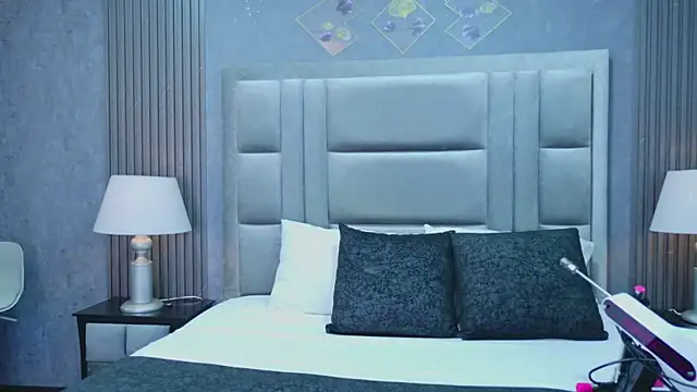 VioletFroost online show from January 17, 7:28 pm