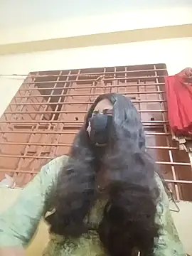 queenneha69 online show from May 24, 5:18 pm