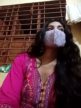 queenneha69 online show from June 12, 6:07 pm
